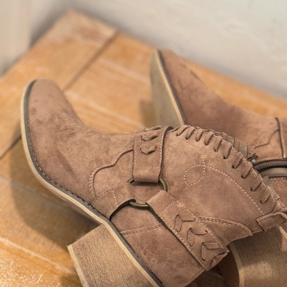 Like new boots never used - Picture 5 of 6